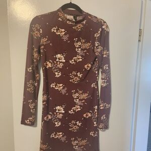 Forever 21 Floral Long Sleeve Dress in Burgundy